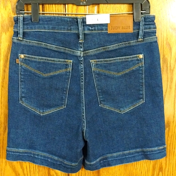 Judy Blue NWT Women's High Waist Tummy Control Shorts Size Large Dark Blue - Picture 3 of 10